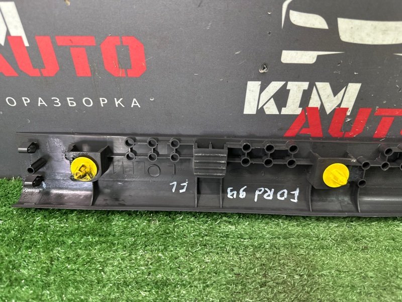 Накладка порога салона Ford Focus 3 HB 2012 CB8