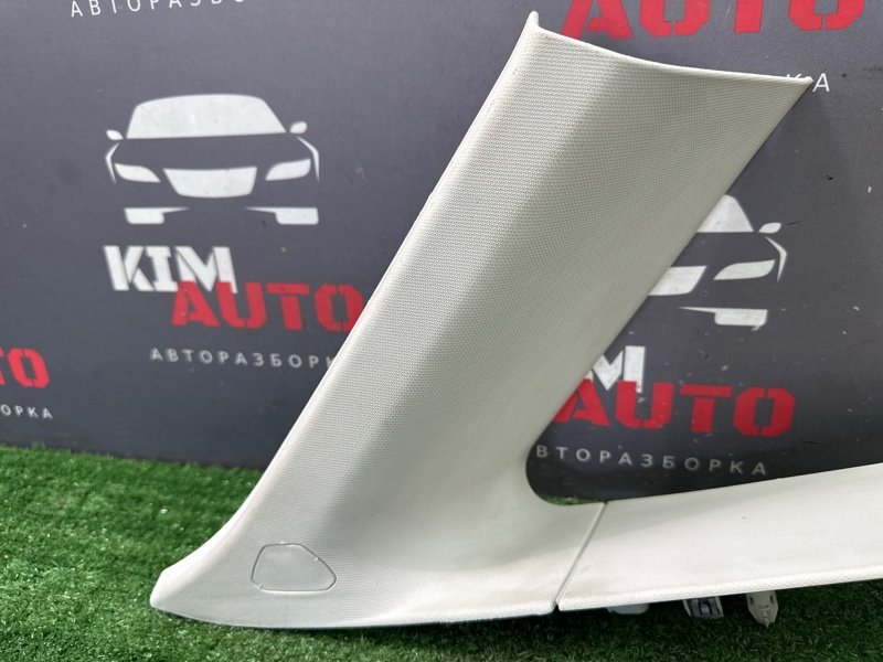 Накладка стойки кузова Ford Focus 3 HB 2012 CB8