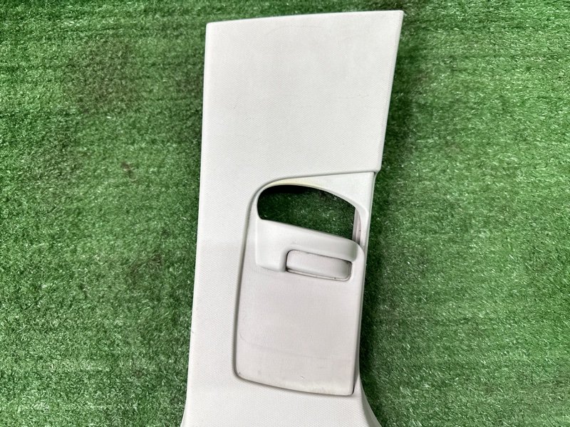 Накладка центральной стойки верхняя Ford Focus 3 HB 2012 CB8