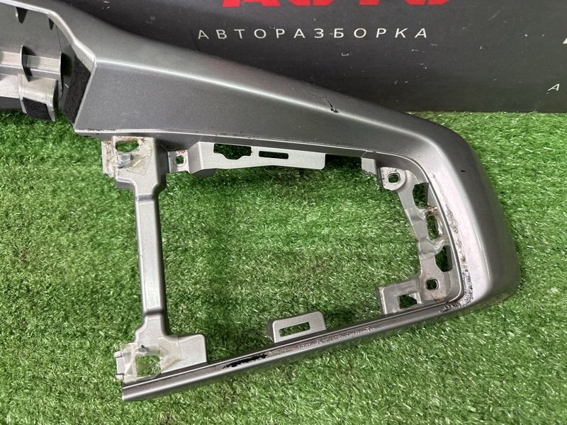Накладка центральной консоли Ford Focus 3 HB 2012 CB8