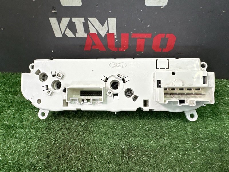 Блок управления отопителем Ford Focus 3 HB 2012 CB8