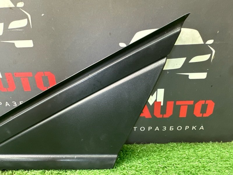 Накладка крыла Ford Focus 3 HB 2012 CB8