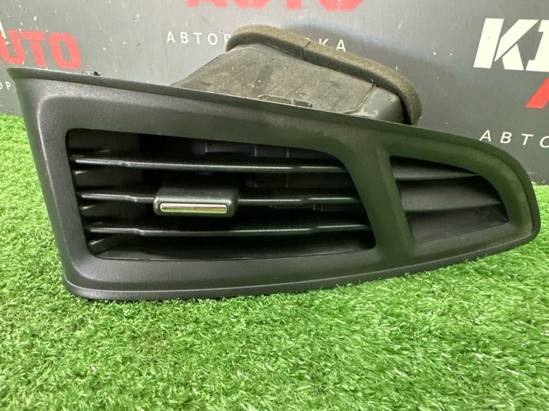 Дефлектор отопителя Ford Focus 3 HB 2012 CB8