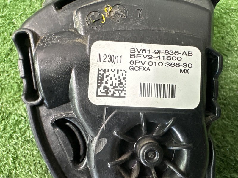 Педаль газа электронная Ford Focus 3 HB 2012 CB8
