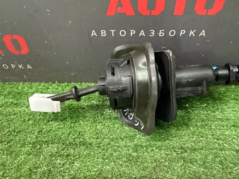 Главный цилиндр сцепления Ford Focus 3 HB 2012 CB8