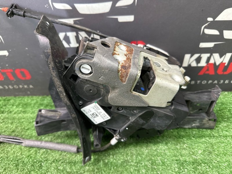 Замок двери Ford Focus 3 HB 2012 CB8