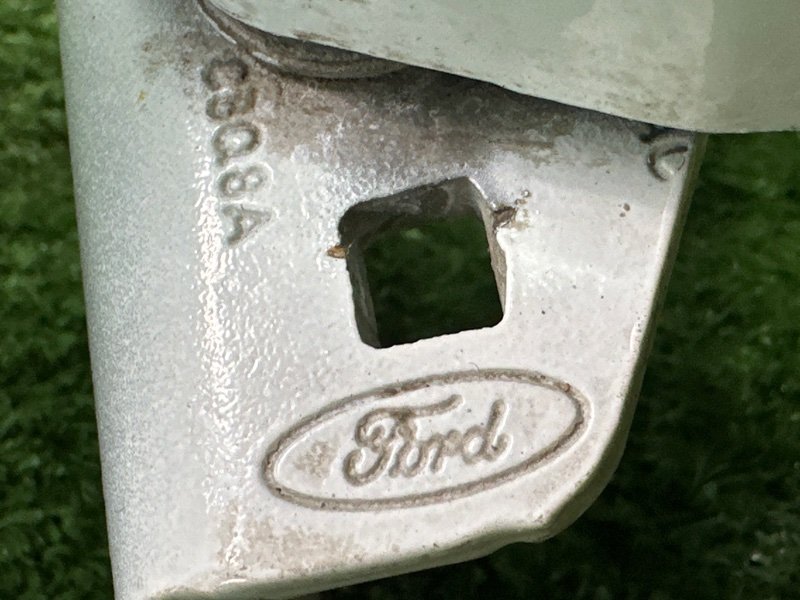 Петли двери Ford Focus 3 HB 2012 CB8