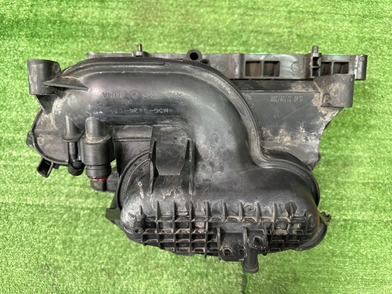 Коллектор впускной Ford Focus 3 HB 2012 CB8