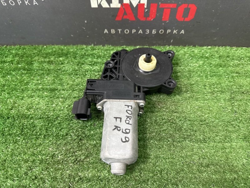 Мотор стеклоподъемника Ford Focus 3 HB 2012 CB8