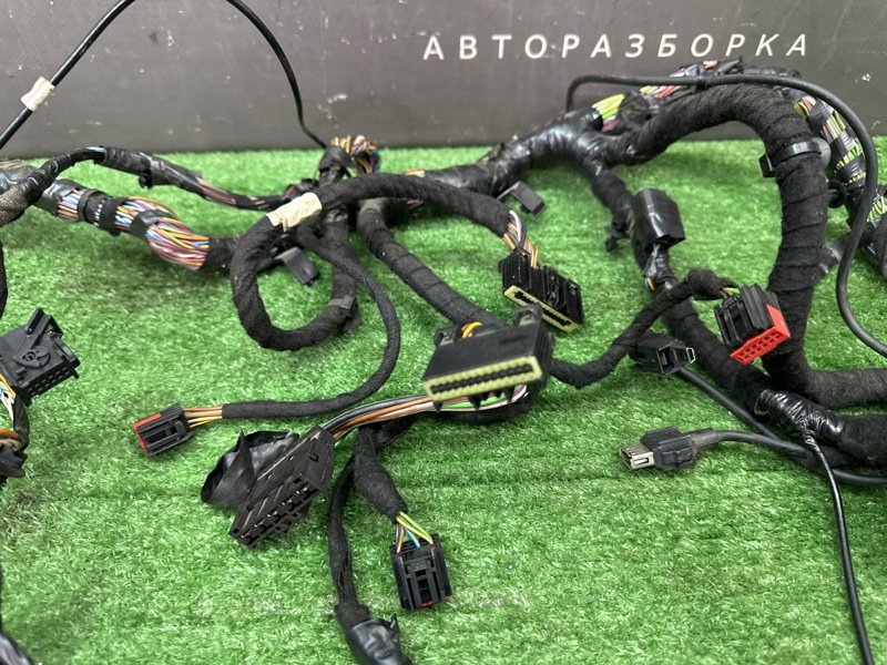 Проводка торпедо Ford Focus 3 HB 2012 CB8