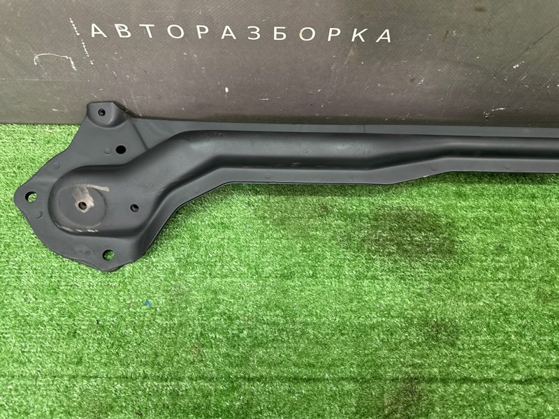 Растяжка/распорка передних стоек Ford Focus 3 HB 2012 CB8