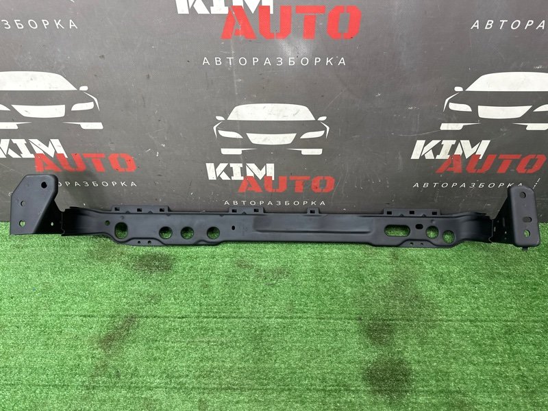 Опора радиаторов Ford Focus 3 HB 2012 CB8