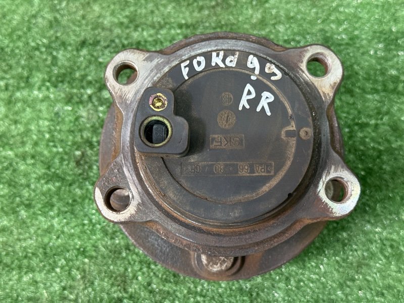 Ступица Ford Focus 3 HB 2012 CB8