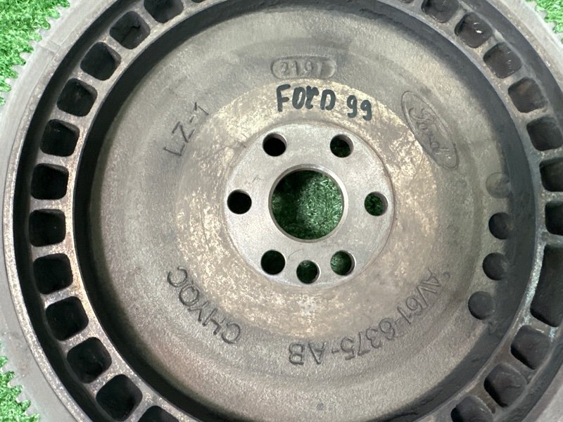 Маховик МКПП Ford Focus 3 HB 2012 CB8