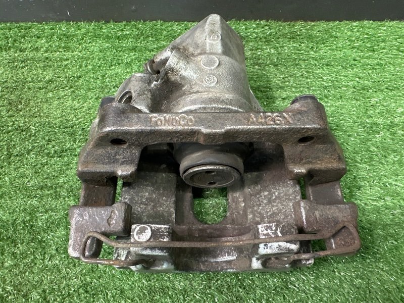 Суппорт тормозной Ford Focus 3 HB 2012 CB8