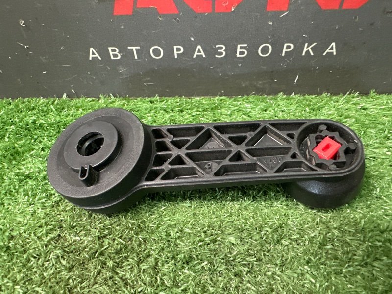 Ручка стеклоподъемника Ford Focus 3 HB 2012 CB8
