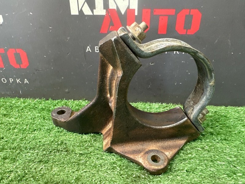 Кронштейн привода Ford Focus 3 HB 2012 CB8