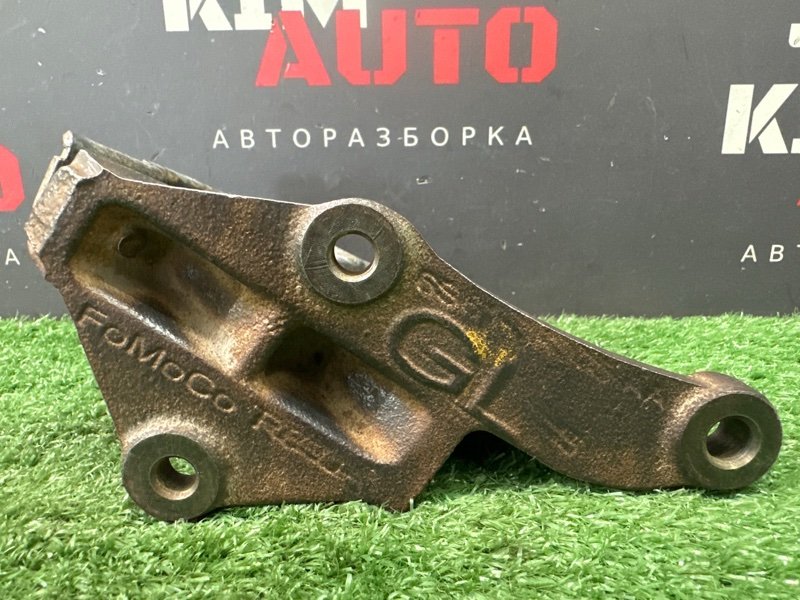Кронштейн привода Ford Focus 3 HB 2012 CB8