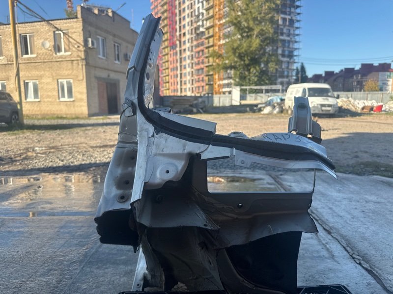 Стойка двери с бананом Skoda Rapid 2016