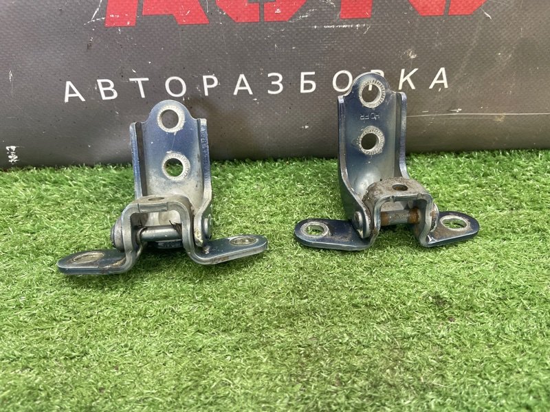 Петли двери Kia Ceed 1 2010 ED