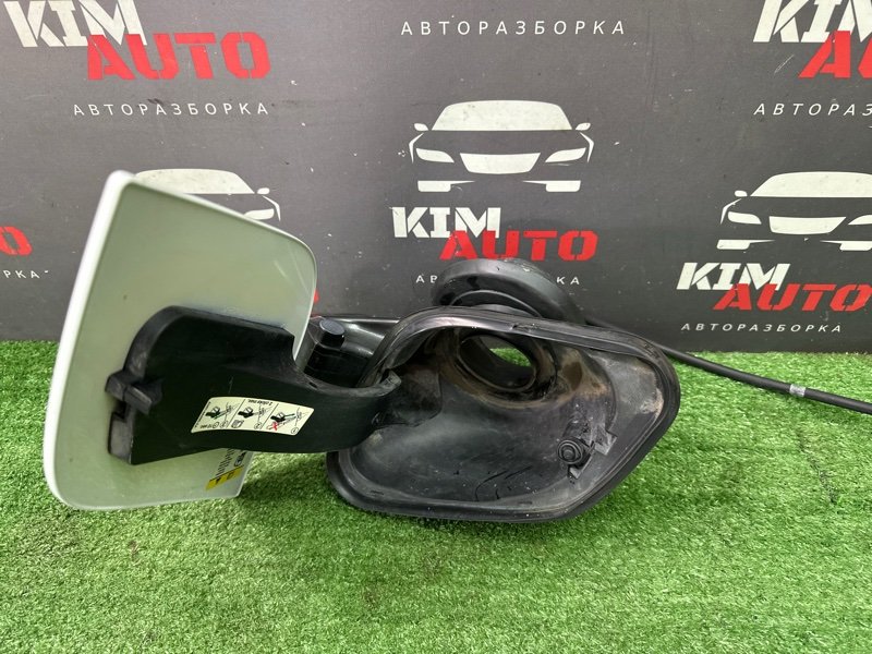 Лючок топливного бака Ford Focus 3 HB 2012 CB8