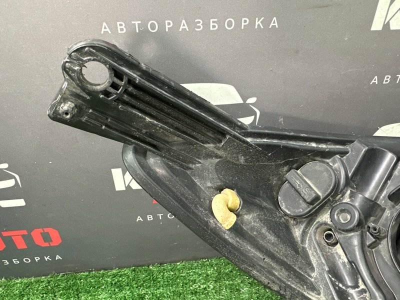 Фара Ford focus 3 2012 CB8