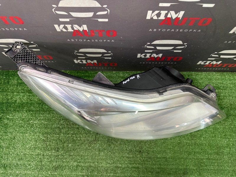 Фара Ford focus 3 2012 CB8