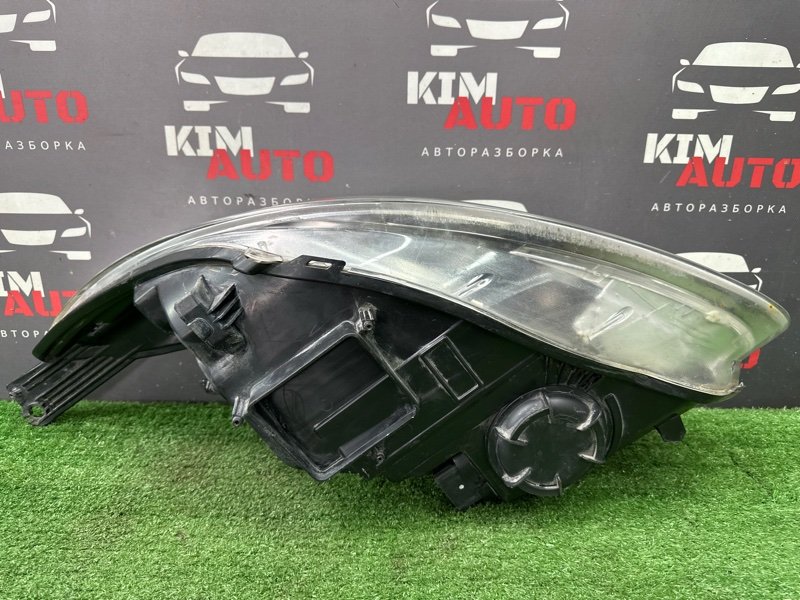 Фара Ford focus 3 2012 CB8