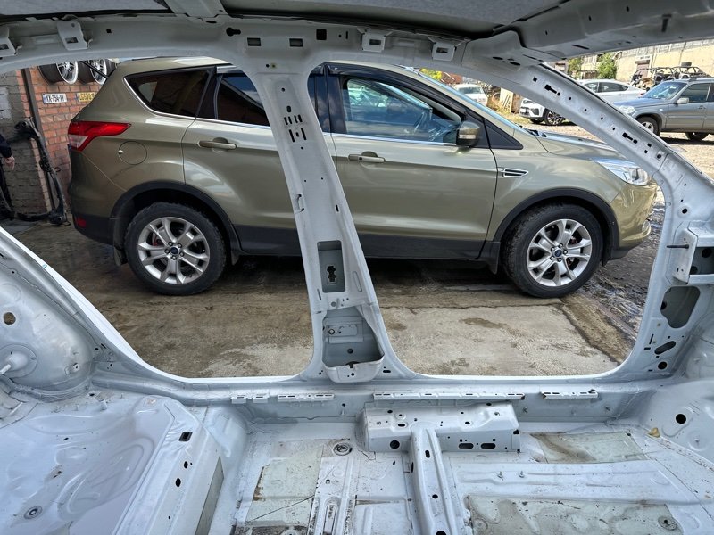 Порог со стойкой Skoda Octavia 2014 A7