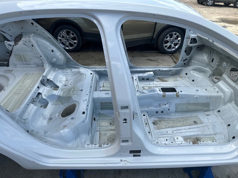 Порог со стойкой Skoda Octavia 2014 A7