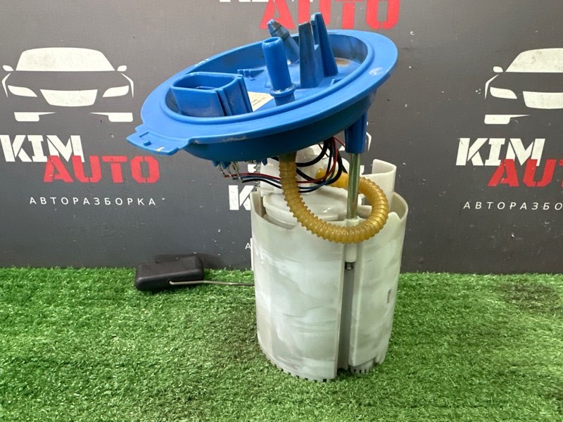 Насос топливный (Бензонасос) Skoda Octavia 2014 A7