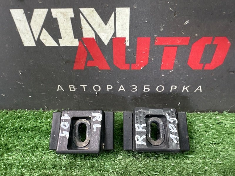 Отбойник крышки багажника Skoda Octavia 2014 A7