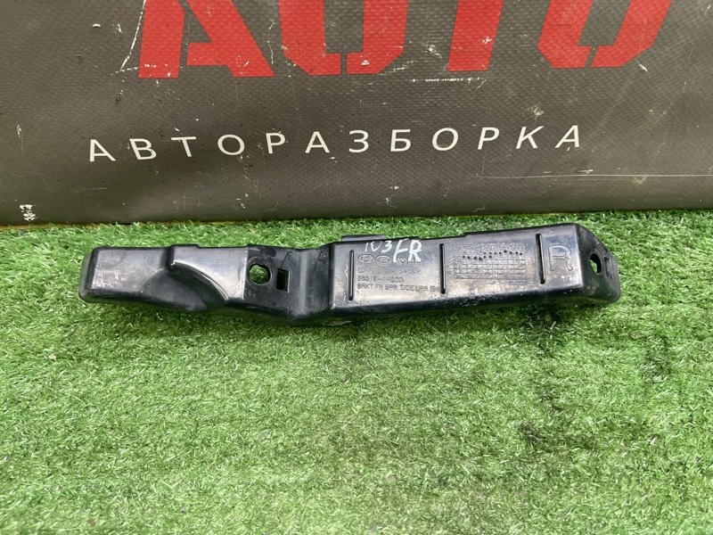 Кронштейн бампера Kia Ceed 1 2010 ED