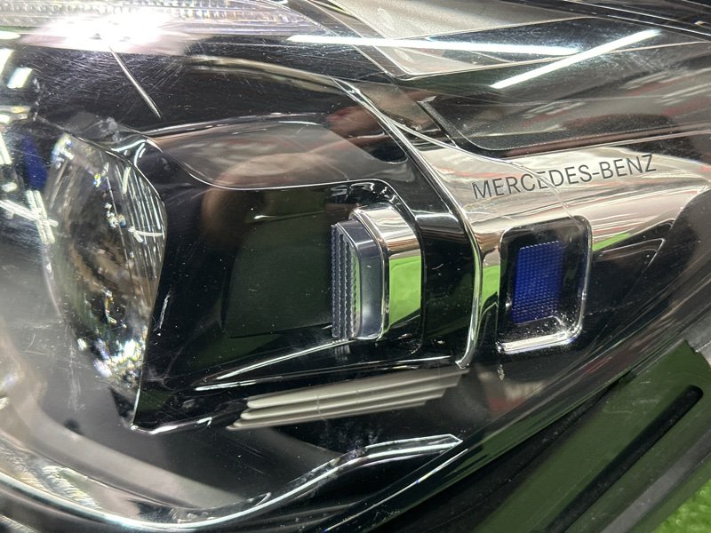 Фары передние Mercedes-Benz E-Class 2022 W213