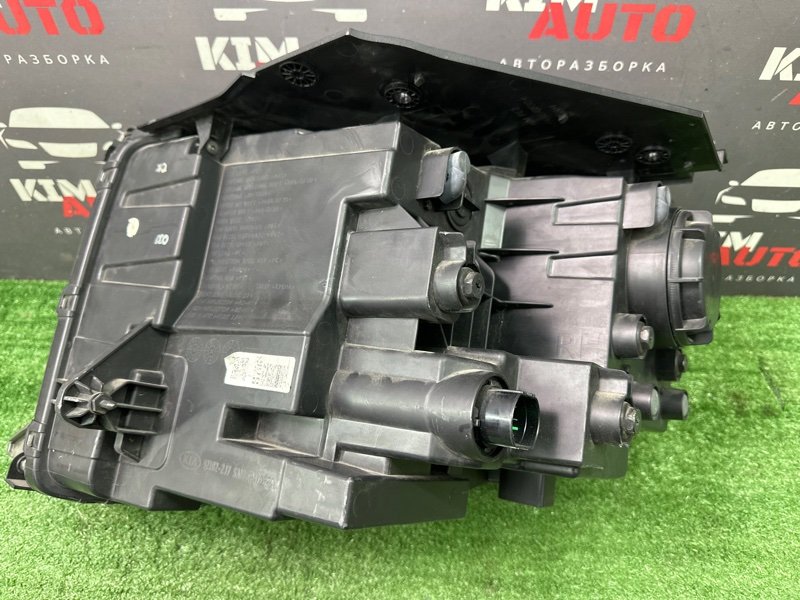 Фары передние Kia Mohave 2021 HM2