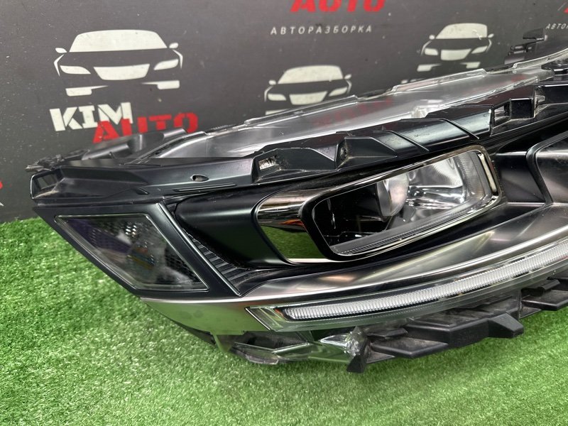 Фары передние KIA Carnival 2022 KA4