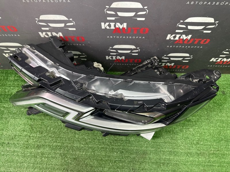 Фары передние KIA Carnival 2022 KA4