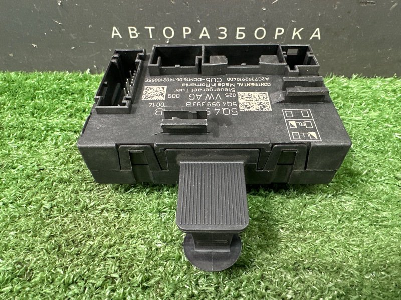 Блок комфорта двери Skoda Octavia 2014 A7