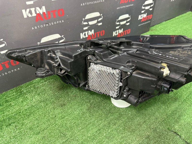 Фары передние Audi A6 2019 C8