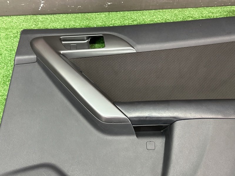 Обшивка двери Kia Cerato 2 2010 TD