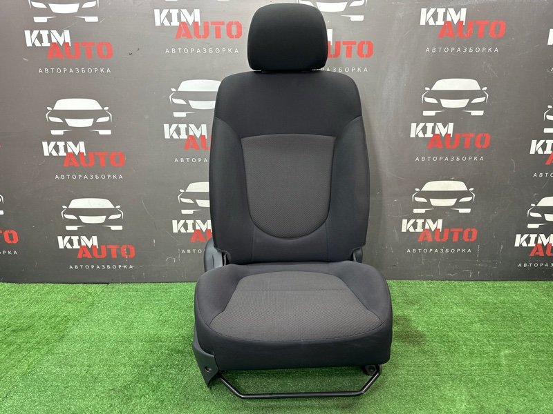Сиденье переднее Kia Cerato 2 2010 TD
