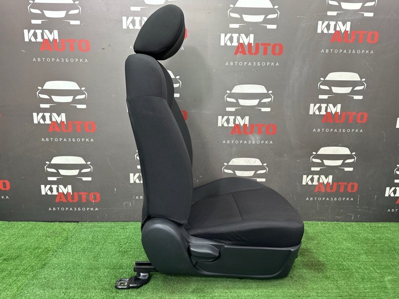 Сиденье переднее Kia Cerato 2 2010 TD