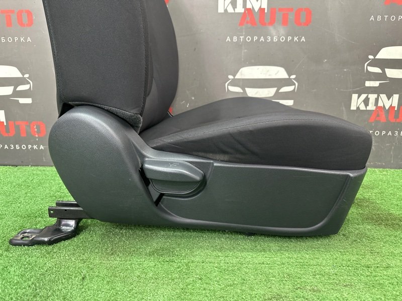 Сиденье переднее Kia Cerato 2 2010 TD