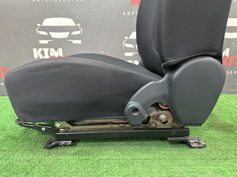 Сиденье переднее Kia Cerato 2 2010 TD