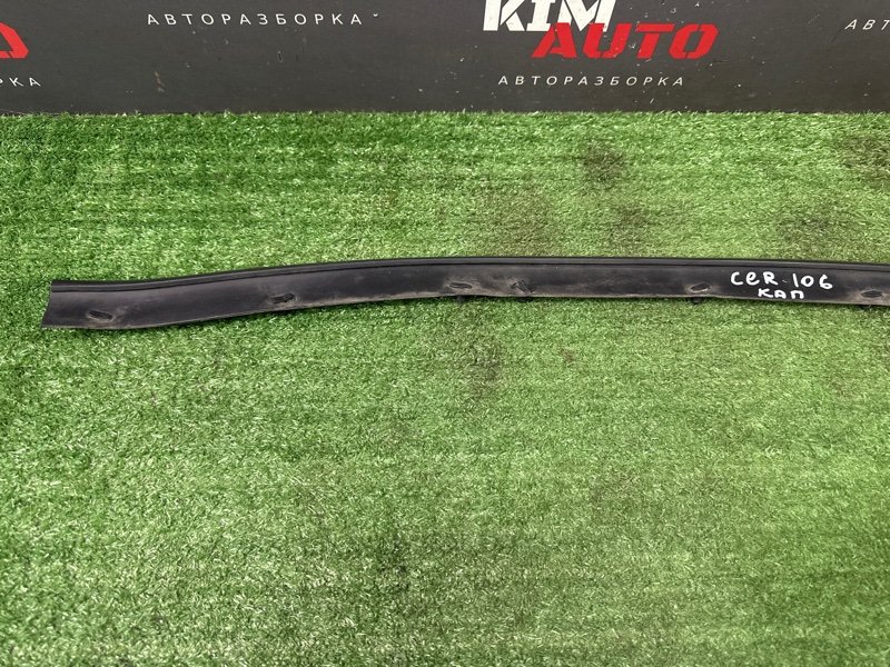 Уплотнитель капота Kia Cerato 2 2010 TD