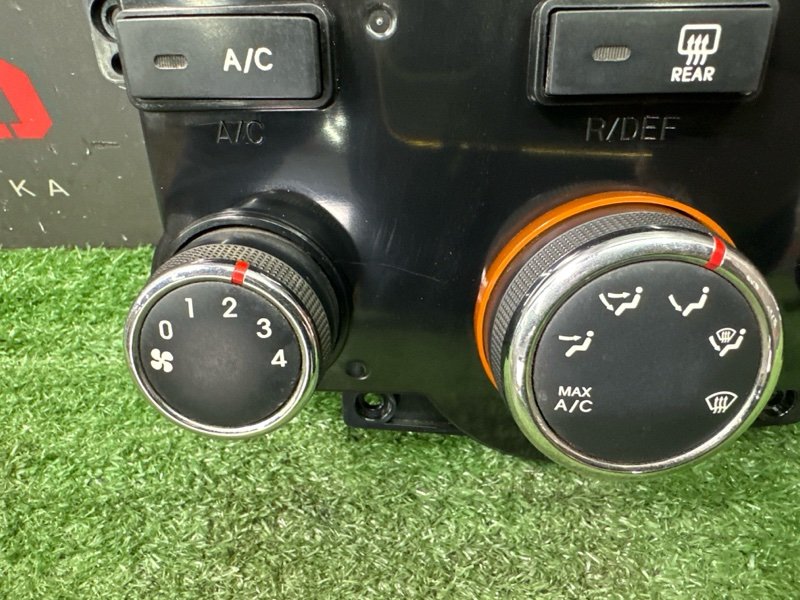 Блок управления отопителем и кондиционером Kia Cerato 2 2010 TD