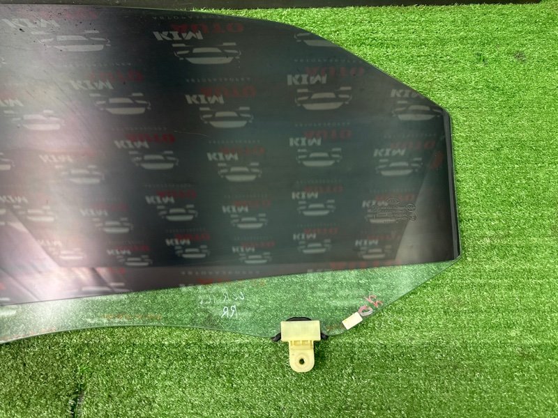 Стекло двери Kia Cerato 2 2010 TD