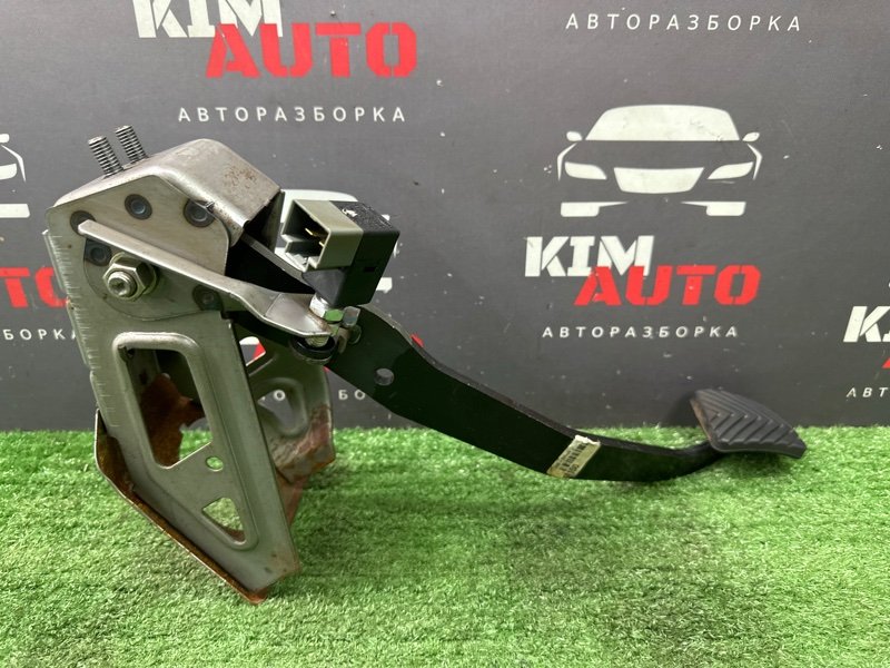 Педаль тормоза Kia Cerato 2 2010 TD