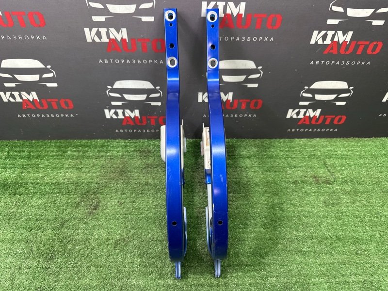 Петли крышки багажника Kia Cerato 2 2010 TD