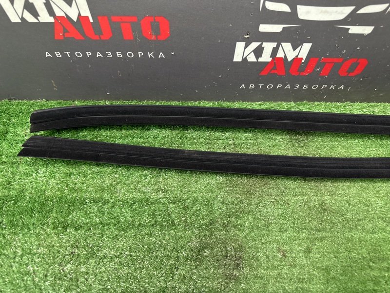 Уплотнитель стекла(бархотка) внутренний Kia Cerato 2 2010 TD